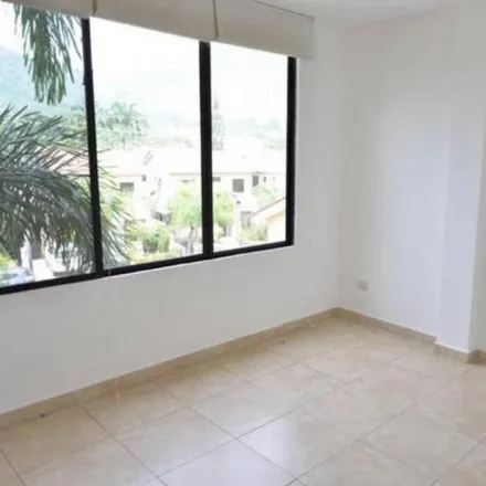 Rent this 3 bed apartment on Supermaxi in Vía a la Costa, 090902