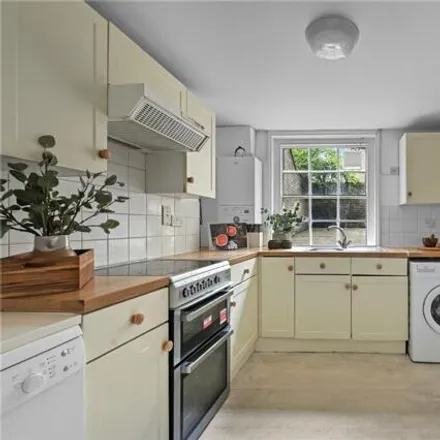 Image 3 - 57 Philpot Street, St. George in the East, London, E1 2DP, United Kingdom - Townhouse for sale