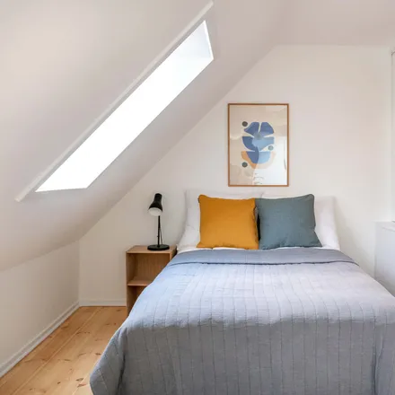 Rent this 6 bed room on Nørrebrogade in 2200 København N, Denmark