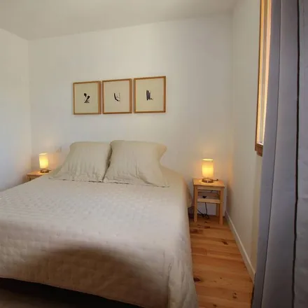 Rent this 2 bed house on Saint-Didier in Rue Notre-Dame-des-Champs, 84210 Saint-Didier