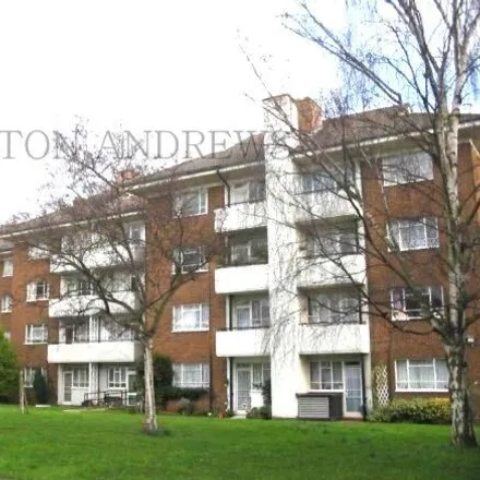Image 5 - Broughton Court, Broughton Road, London, W13 8QN, United Kingdom - Apartment for sale