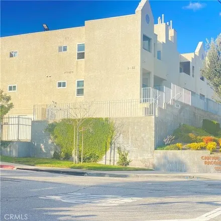 Buy this 2 bed house on unnamed road in Santa Clarita, CA 01387