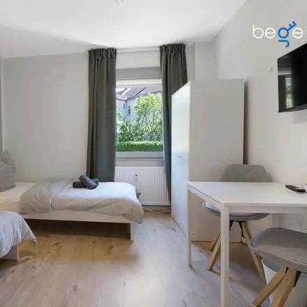 Rent this 8 bed apartment on Hochkampstraße 115 in 45881 Gelsenkirchen, Germany