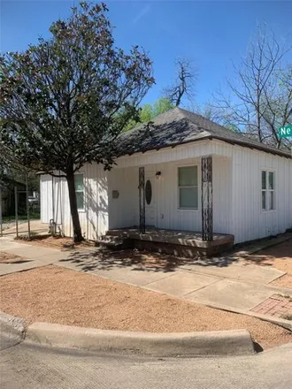 Buy this 3 bed house on 966 East Oleander Street in Fort Worth, TX 76104