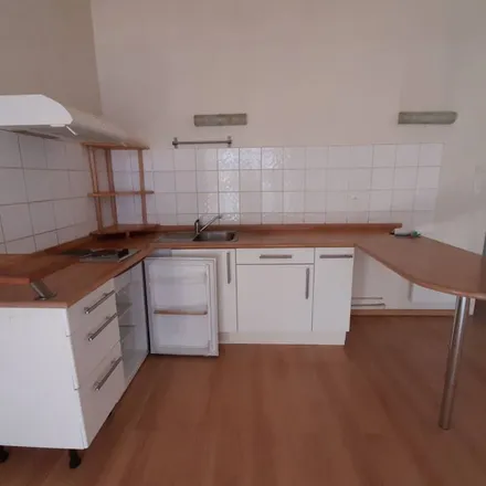Rent this 3 bed apartment on 63 Rue de Bayard in 31000 Toulouse, France