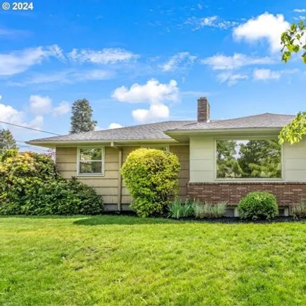 Buy this 3 bed house on 4316 Northeast 49th Avenue in Portland, OR 97218