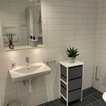 Rent this 3 bed apartment on Rektorsgatan 5 in 272 35 Simrishamn, Sweden
