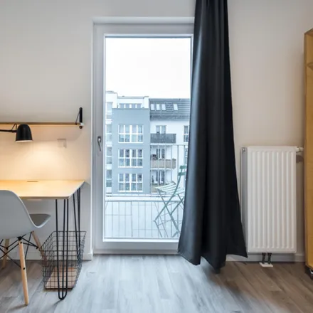 Rent this 4 bed room on Delflandplein in Voorburgstraat 252B, 1062 JB Amsterdam