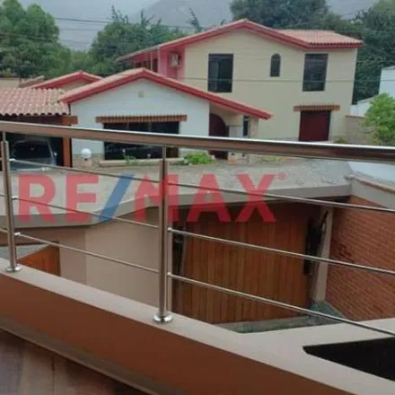 Rent this 5 bed house on Calle El Alamo in Lurigancho, Lima Metropolitan Area 15464
