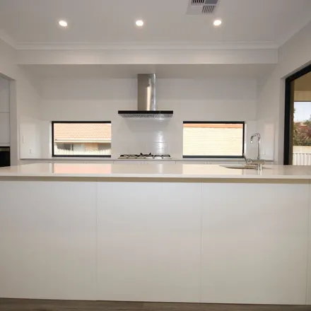 Rent this 3 bed apartment on Paris Road in Australind WA 6233, Australia
