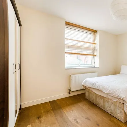 Image 3 - Alexandra Hostel, High Street, London, N8 7NT, United Kingdom - Apartment for rent