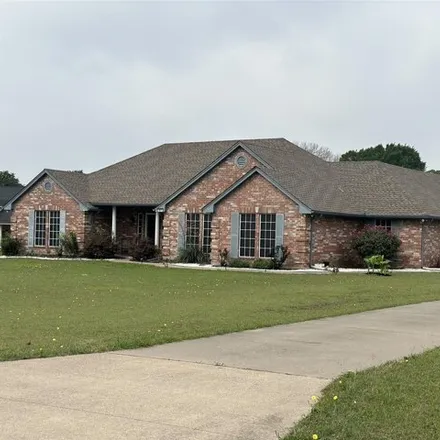Buy this 4 bed house on 661 S Clinton Ln in Midlothian, Texas