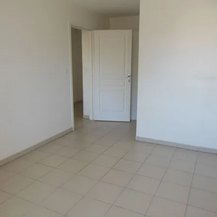 Rent this 4 bed apartment on 34 Rue d'Avranches in 31200 Toulouse, France