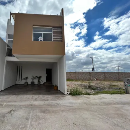 Buy this 3 bed house on Circuito Huracán in Colonia Ciudad Orquídea, 78398 Villa de Pozos