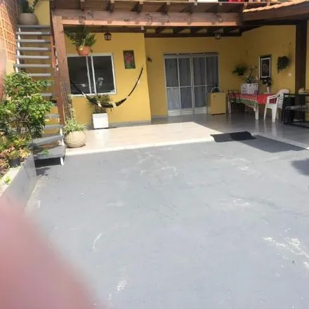 Buy this 6 bed house on Rua da Coruja in Campeche, Florianópolis - SC