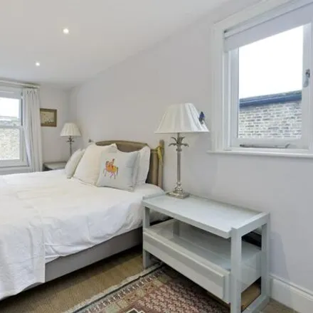 Image 4 - St Helens Gardens, London, W10 6LN, United Kingdom - Apartment for sale