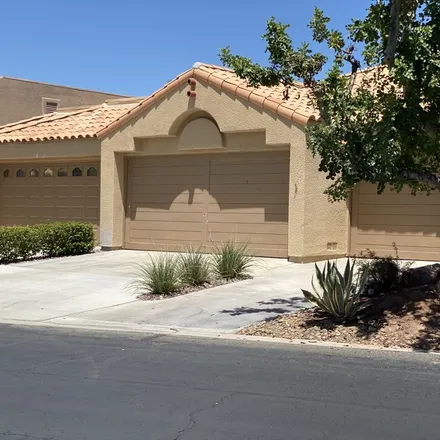 Rent this 3 bed condo on 27 Colonial Drive in Rancho Mirage, CA 92270