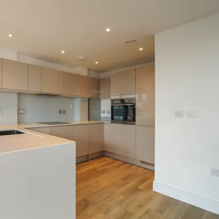 Image 3 - Hatton House, Hartfield Road, London, SW19 3ES, United Kingdom - Apartment for rent