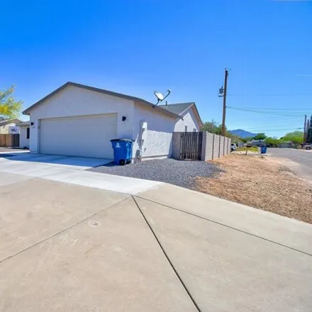 Image 2 - 2210 West 10th Avenue, Apache Junction, AZ 85120, USA - House for sale
