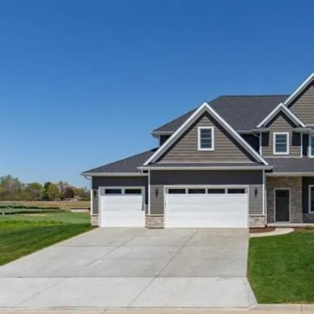 Buy this 5 bed house on 6654 Meghan Ct in Bettendorf, Iowa