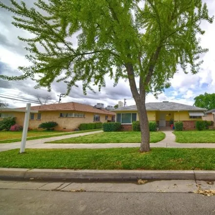 Buy this 2 bed house on 268 East Fedora Avenue in Fresno, CA 93704