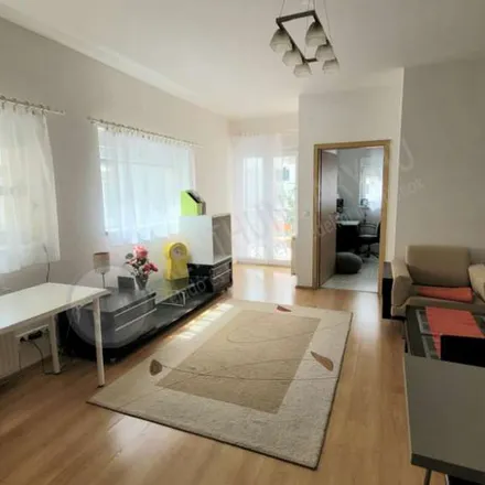 Image 3 - Országos Mozgásszervi Intézet - OORI, Budakeszi, Kálló esperes utca, 2092, Hungary - Apartment for rent