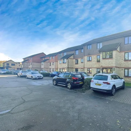 Rent this 2 bed apartment on Spring Park in Datchet, SL3 9EW
