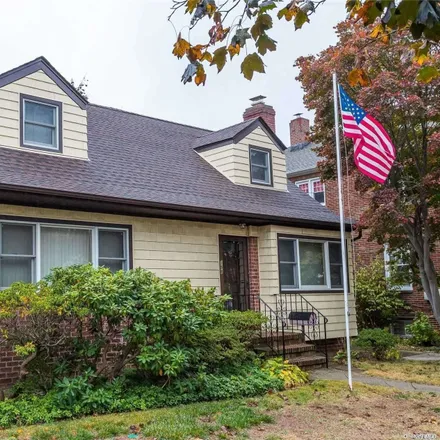 Buy this 4 bed house on 188 Beech Street in Village of Valley Stream, NY 11580