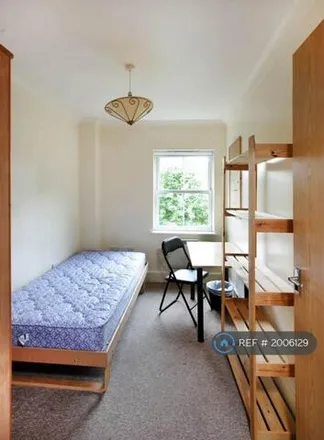 Image 6 - Barfield Park and Ride, Barfield Close, Winchester, SO23 9SQ, United Kingdom - Apartment for rent