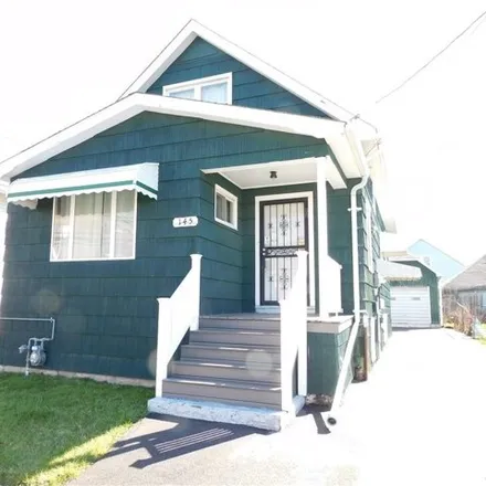 Image 3 - 145 Newburgh Avenue, Buffalo, NY 14211, USA - House for sale