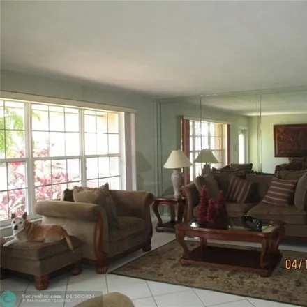 Image 4 - 8357 Northwest 24th Court, Pembroke Pines, FL 33024, USA - House for sale