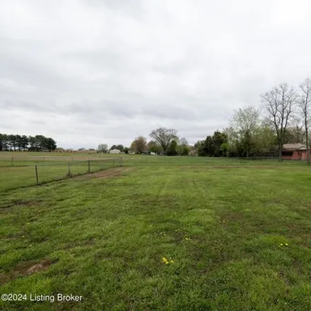 Image 3 - 12303 Spring Meadow Drive, Pioneer Village, Bullitt County, KY 40229, USA - House for sale
