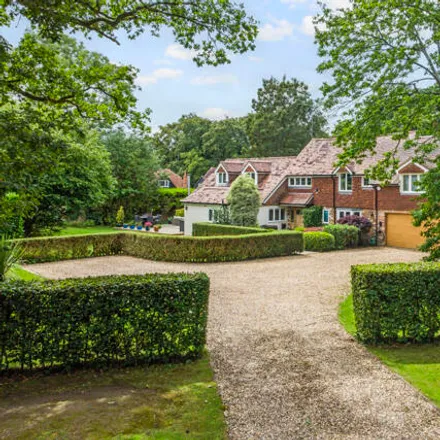 Buy this 5 bed house on Old Odiham Road in East Hampshire, GU34 4BW