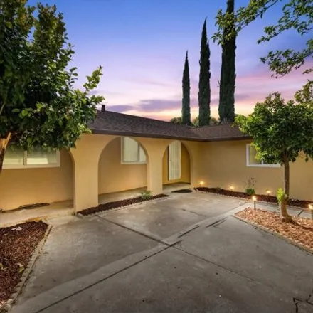 Buy this 4 bed house on 265 Holly Drive in Fairfield, CA 94533