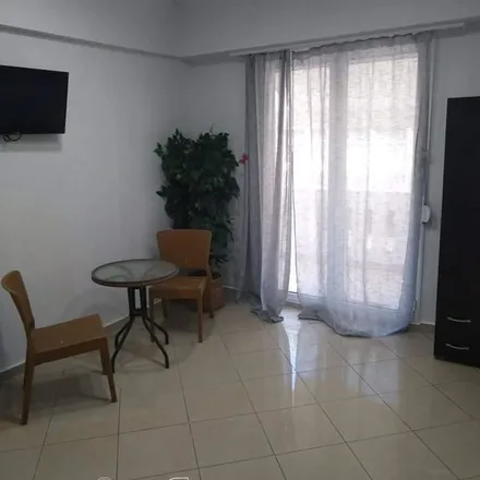 Rent this 4 bed apartment on ΕΥΔΑΠ in Σατωβριάνδου 12, Athens