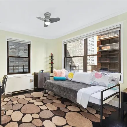 Image 4 - 505 EAST 79TH STREET 9C in New York - Apartment for sale