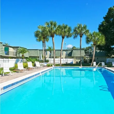 Image 2 - Highland Avenue North & Sandy Lane, North Highland Avenue, Clearwater, FL 33755, USA - Townhouse for sale