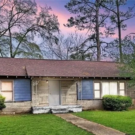 Buy this 4 bed house on 490 McCollum Drive in Huntsville, TX 77340