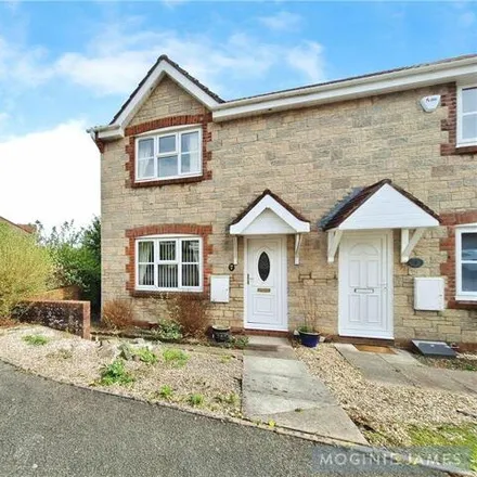 Buy this 3 bed duplex on Felsted Close in Cardiff, CF23 8LR