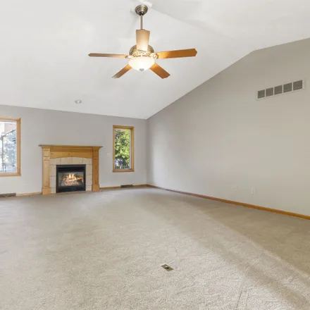 Image 3 - 642 Castle Wynd Drive, Loves Park, Caledonia Township, IL 61111, USA - House for sale
