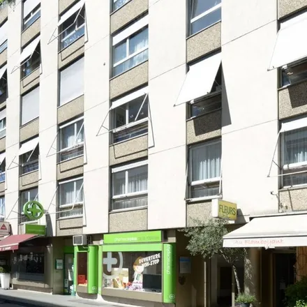 Rent this 3 bed apartment on HUG - Unité de santé sexuelle et planning familial in Boulevard de la Cluse 47, 1205 Geneva
