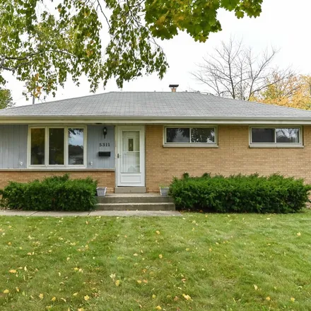 Buy this 3 bed house on 5311 North 90th Street in Milwaukee, WI 53225