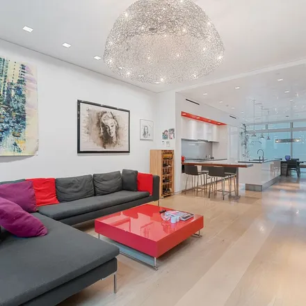 Rent this 7 bed apartment on 167 East 82nd Street in New York, NY 10028
