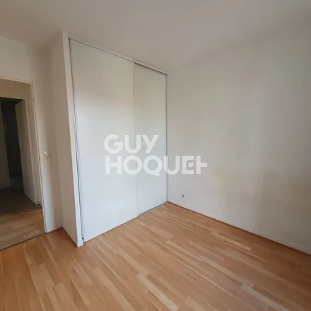 Rent this 3 bed apartment on 2 Rue Pierre Curie in 77680 Roissy-en-Brie, France