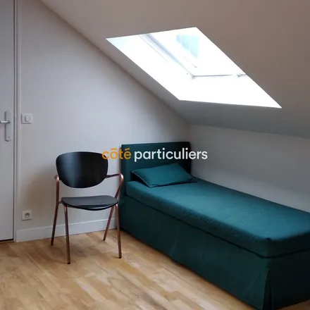 Rent this 4 bed apartment on 36 Rue Jeanne d'Arc in 45000 Orléans, France