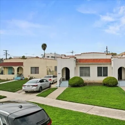 Image 3 - 2837 12th Avenue, Los Angeles, CA 90018, USA - House for sale