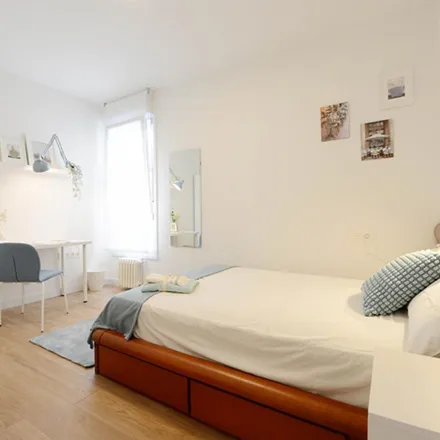 Rent this 3 bed apartment on Calle Calixto Díez / Calixto Diez kalea in 13, 48012 Bilbao