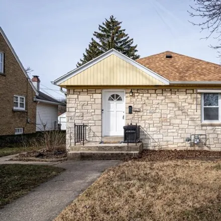 Buy this 3 bed house on 3023 North 86th Street in Milwaukee, WI 53222