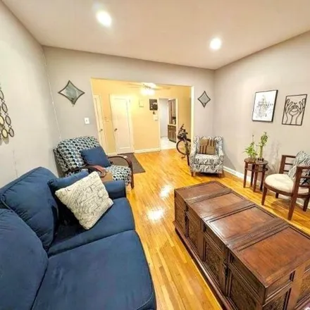 Image 2 - 2212 Plumb 1st Street, New York, NY 11229, USA - Apartment for sale