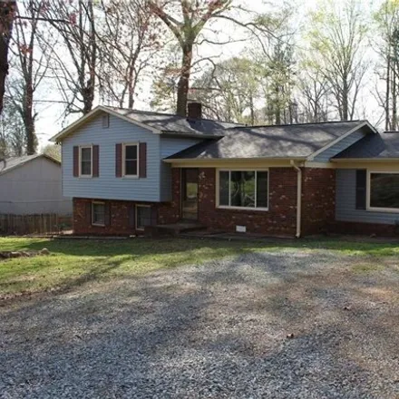 Buy this 3 bed house on 674 Old Linwood Road in Washington Park, Lexington